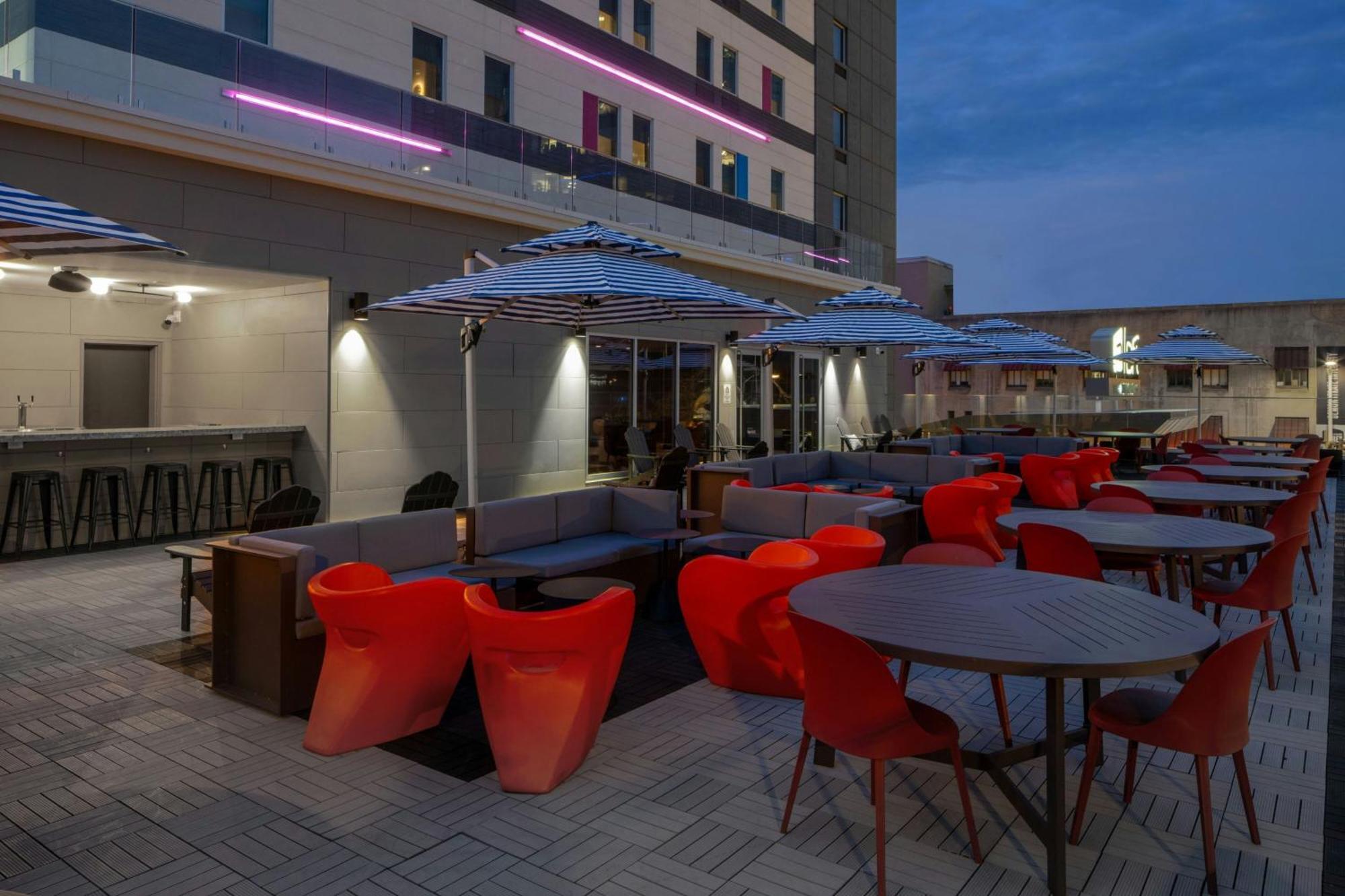 Hotel Aloft Memphis Downtown Exterior foto